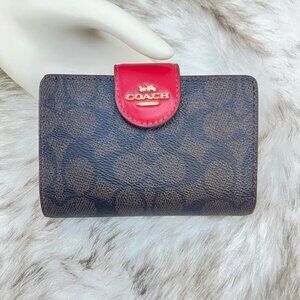 COACH MEDIUM CORNER ZIP WALLET IN SIGNATURE CANVAS CW786